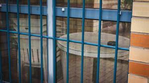 Beim Besuch eines Kindes im Maßregelbesuch soll es zu einem Übergriff gekommen sein (Symbolbild).