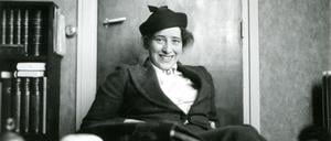 Vor dem Kinostart ist der Film „Hannah Arendt - Denken ist gefährlich“ bereits auf dem Bad Saarower Festival zu sehen. Das Foto zeigt Arendt in den 1930er Jahren in Paris. 