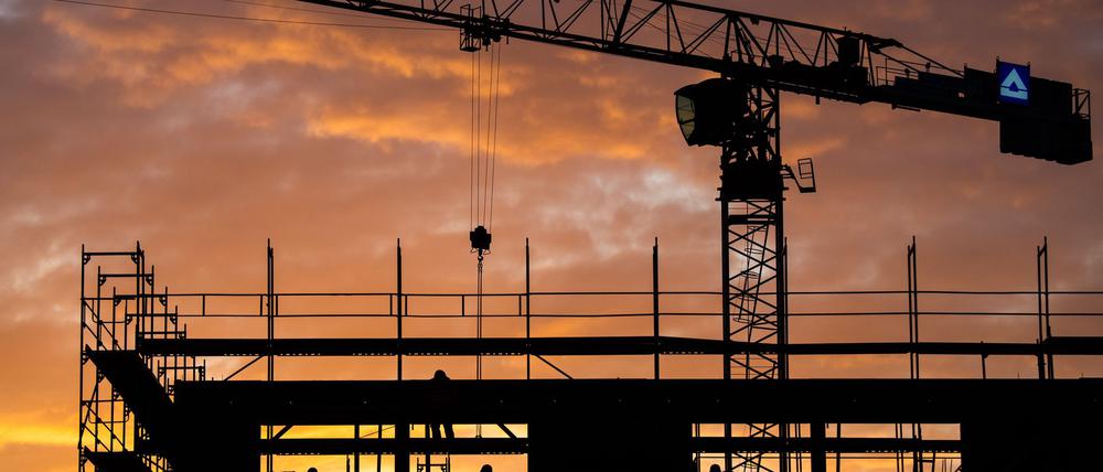 Das DIW sieht Licht in der Krise der deutschen Wirtschaft. (Archivbild)