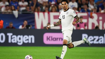 Wurde Opfer von rassistischen Kommentaren: Frankfurts Nnamdi Collins.