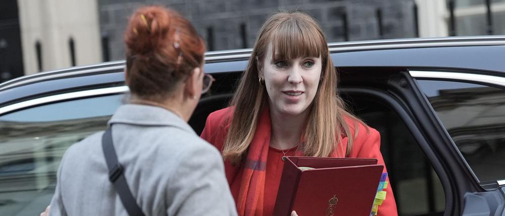 Die britische Vizeregierungschefin Angela Rayner muss wegen einer Steueraffäre ihren Hut nehmen. (Archivfoto)