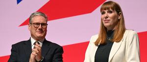 Premierminister Keir Starmer muss seine Stellvertreterin Angela Rayner verabschieden.