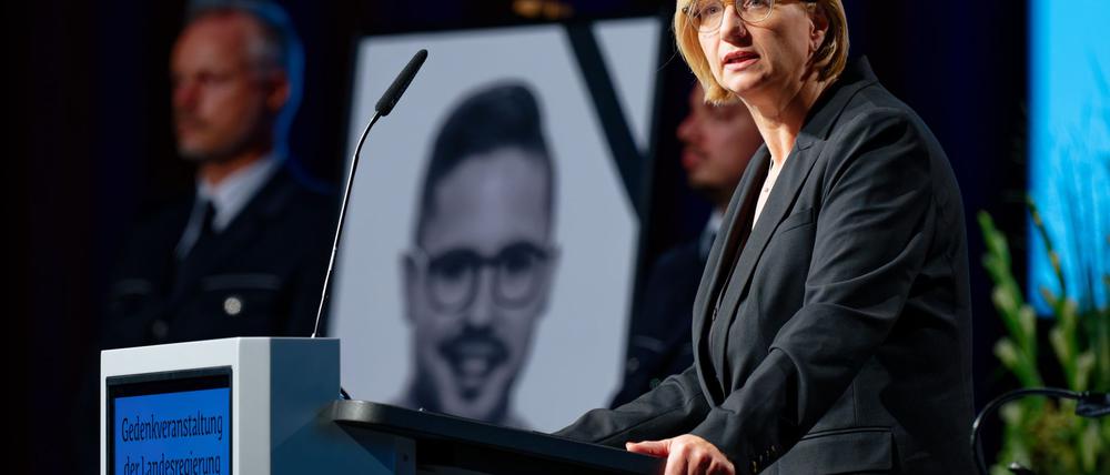 Ministerpräsidentin Anke Rehlinger. Zur Gedenkfeier waren laut Innenministerium rund 1.500 Menschen gekommen.