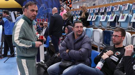 Füchse-Trio. Bob Hanning wurde mit Stefan Kretzschmar (M.) und Jaron Siewert (r.) Deutscher Meister. Jetzt hat er seine Mitstreiter gefeuert. 