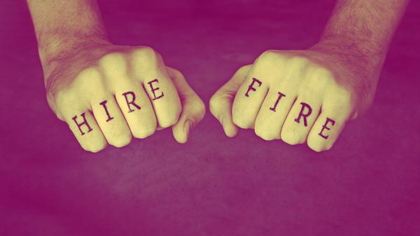 Hire and Fire – und manchmal auch umgekehrt: Erst wird jemand entlassen und dann ein anderer für viel Geld neu eingestellt. Ist das betriebswirtschaftlich sinnvoll?