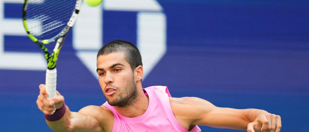 Carlos Alcaraz spielt am Sonntag um den US-Open-Titel.