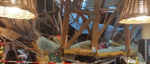 Bei dem Vorfall sind vier Menschen verletzt worden, zwei davon schwer.