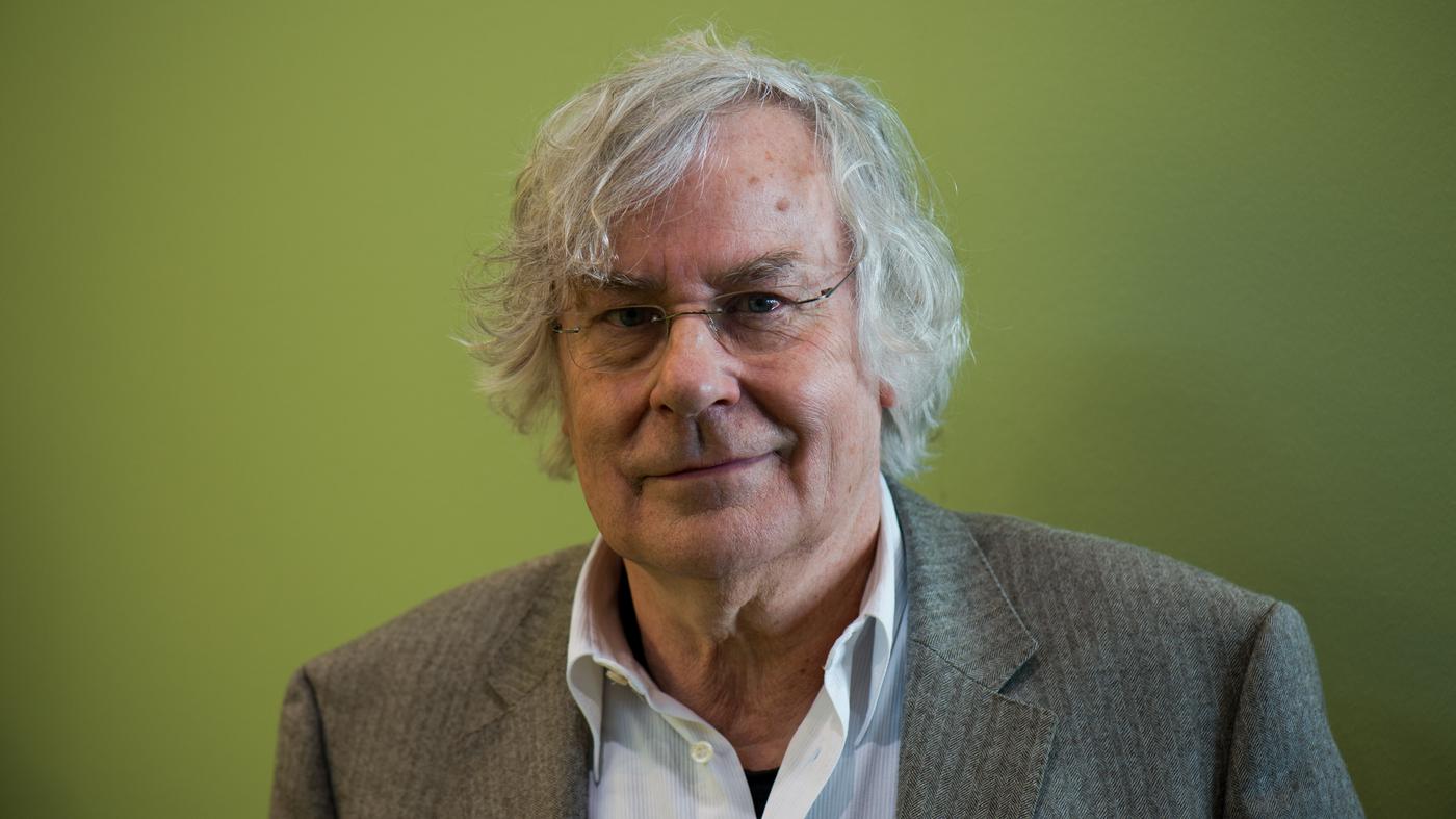Hellmuth-Lethen-stellt-seine-Stoischen-Gangarten-vor-Ballspieler-auf-dem-Feld-der-Literaturwissenschaft