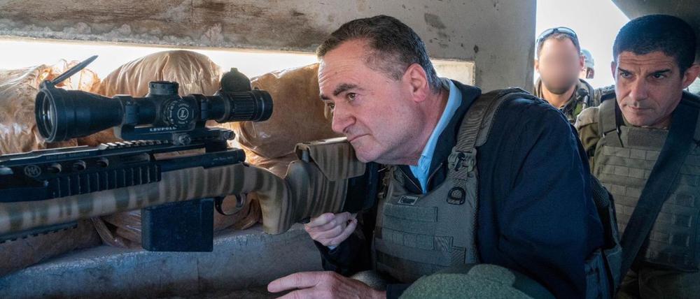 Israels Verteidigungsminister Israel Katz bei einem Truppenbesuch im Südlibanon im Februar