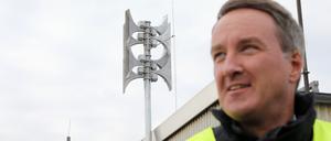 In Potsdam gibt es aktuell 36 Sirenen. Auf dem Luisenplatz informiert am Donnerstag Feuerwehrchef Ralf Krawinkel.