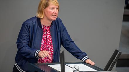 Wiebke Esdar (SPD), spricht im Bundestag bei den Haushaltsberatungen zur Einbringung des Entwurfs für den Bundeshaushalt 2025. 