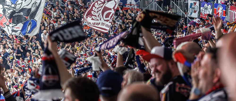 Für das Eröffnungsspiel der neuen DEL-Saison zwischen Berlin und Dresden ist die Arena am Ostbahnhof bereits ausverkauft.