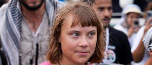 Die schwedische Aktivistin Greta Thunberg ist mit einer Hilfsflotte nach Gaza unterwegs.