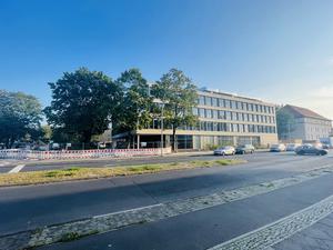 Die neue Grundschule in Berlin-Spandau am Fehrbelliner Tor, zwischen Askanierring und Hohenzollernring.  