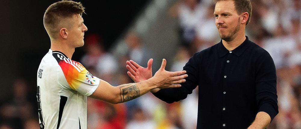 Spart nicht mit Kritik am Team von Julian Nagelsmann: Toni Kroos (l).
