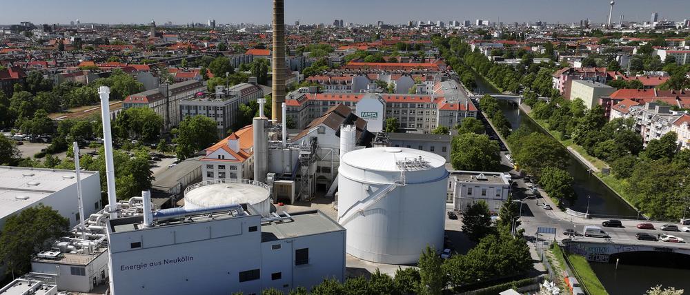 Das Fernheizwerk Neukölln am Weigandufer