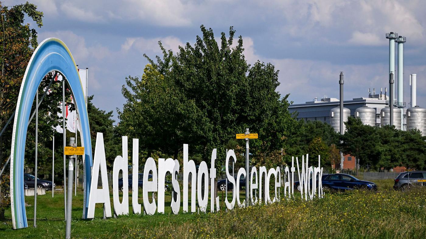 Stromausfall-Technologiepark-Adlershof-emp-rt-ber-Brandanschlag