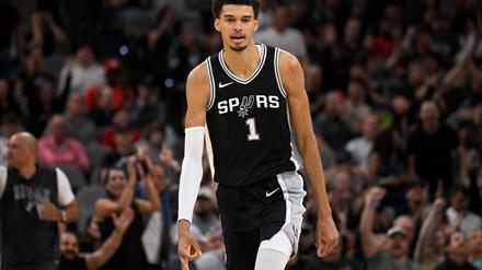 Wembanyama will mit einem neuen Fan-Club für mehr Stimmung bei den San Antonio Spurs sorgen. (Archiv-Foto)