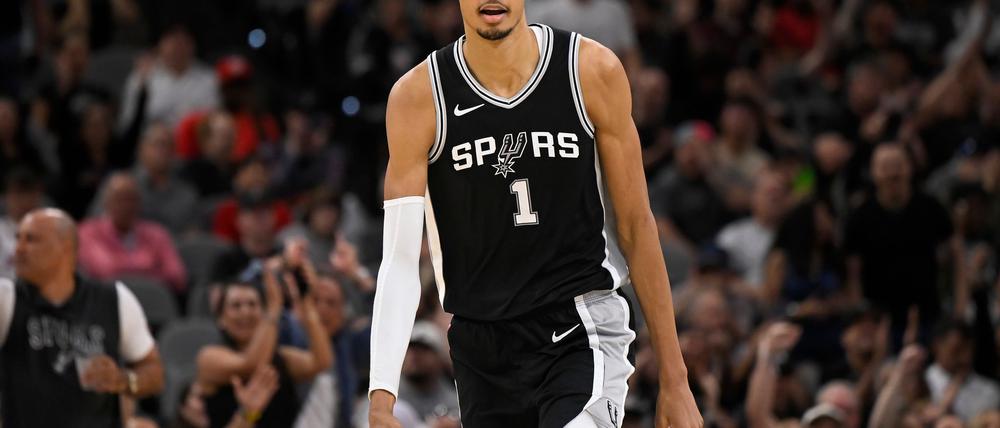 Wembanyama will mit einem neuen Fan-Club für mehr Stimmung bei den San Antonio Spurs sorgen. (Archiv-Foto)