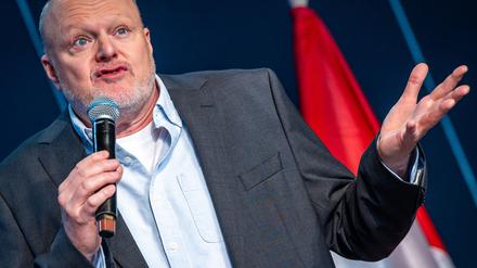 Seit einem Jahr wieder im Fernsehen: Stefan Raab. (Archivbild)