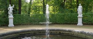 Skulpturen sind an die "Froschfontäne" im Park Sanssouci in Potsdam zurückgekehrt.