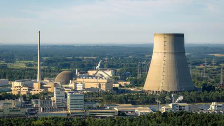 Das Kernkraftwerk Emsland des Energiekonzerns RWE. Der Rückbau des Atomkraftwerks Emsland im niedersächsischen Lingen soll Mitte der 2030er Jahre abgeschlossen sein. 