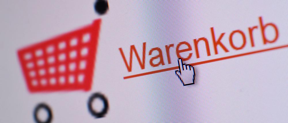 Bei der Berliner Verbraucherzentrale finden Interessierte Informationen über sogenannte Fake-Shops im Internet. (Symbolbild)