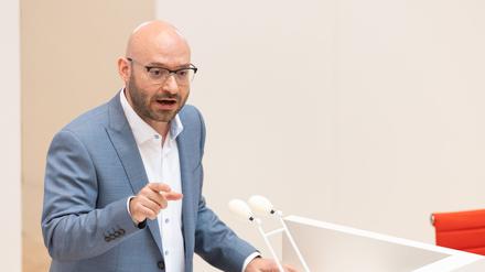 Brandenburgs Innenminister René Wilke (parteilos) äußert sich zum Israel-Bekenntnis bei der Einbürgerung. (Archivbild)