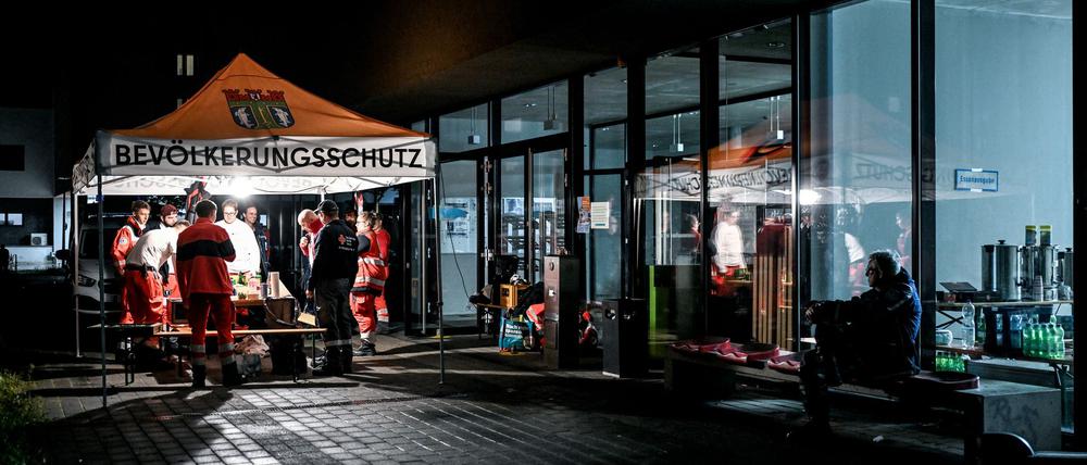 Nach 48 Stunden sind immer noch mehr als Zehntausend Haushalte ohne Strom.