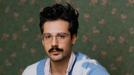 Der Berliner Autor Ozan Zakariya Keskinkılıç. 