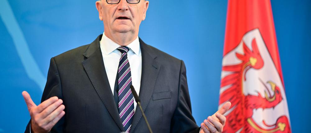 Brandenburgs Ministerpräsident Dietmar Woidke (SPD) äußert sich zu russischen Drohnen im polnischen Luftraum (Archivbild).