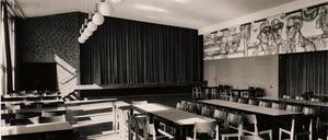 16 Meter lang war das Wandfries des Bornimer Künstlers Werner Nerlich. Er schuf es 1966 unter Mitwirkung von Kurt-Hermann Kühn für das Kulturhaus in Bornim.