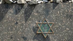 Davidstern am Holocaust-Mahnmal in Berlin.