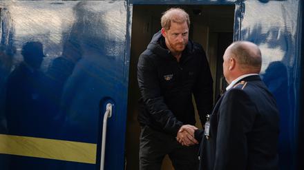 Harry will die Versorgung verwundeter Soldaten in der Ukraine unterstützen. 
