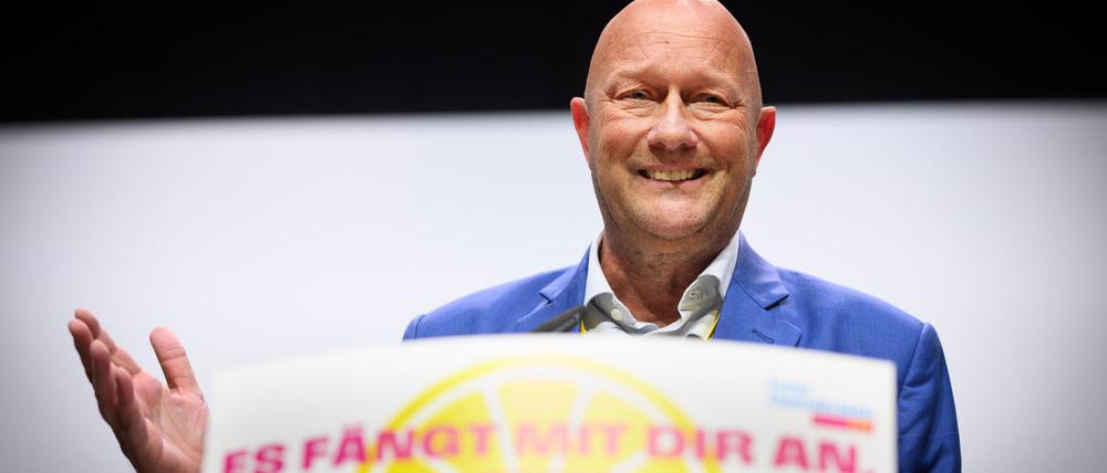 Thüringens Ex-Kurzzeitministerpräsident Thomas Kemmerich verlässt die FDP. (Archivbild)