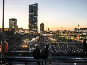 Sonnenuntergang an der Modersohnbrücke.