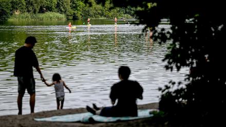 Nicht immer machte das Wetter in diesem Sommer Lust auf Baden. (Archivbild)
