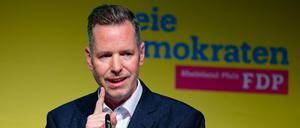  Christian Dürr, Bundesvorsitzender der FDP, spricht in der Stadthalle bei der Listenaufstellung der FDP Rheinland-Pfalz für die Landtagswahl 2026. 