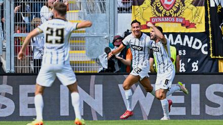 Traf gegen Dresden doppelt: Elversbergs Younes Ebnoutalib.