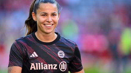 Lena Oberdorf krönte ihr Startelf-Debüt mit zwei Toren.