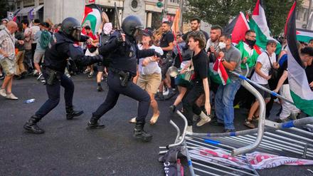Es kam zu Zusammenstößen zwischen Polizei und Demonstranten.