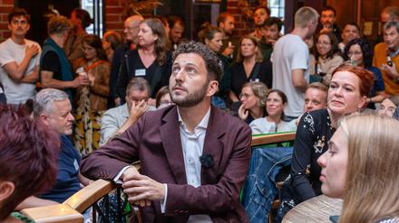 Felix Banaszak und Katja Dörner bei Wahlkampf-Party der Grünen in Bonn. Die Grünen haben in NRW insgesamt drastisch verloren.