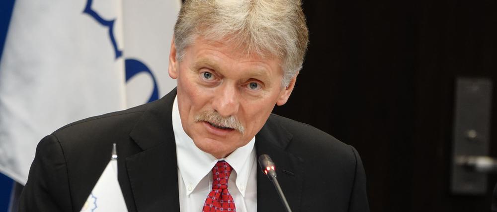 19.06.2025, Russland, St. Petersburg: Kremlsprecher Dmitri Peskow redet auf der Generalversammlung der Organization of Asia-Pacific News Agencies (OANA).