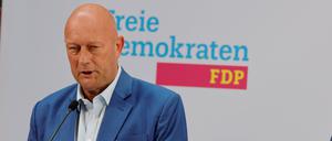 Thomas Kemmerich am 2. September 2024 mit dem damaligen FDP-Bundesvorsitzenden Christian Lindner.