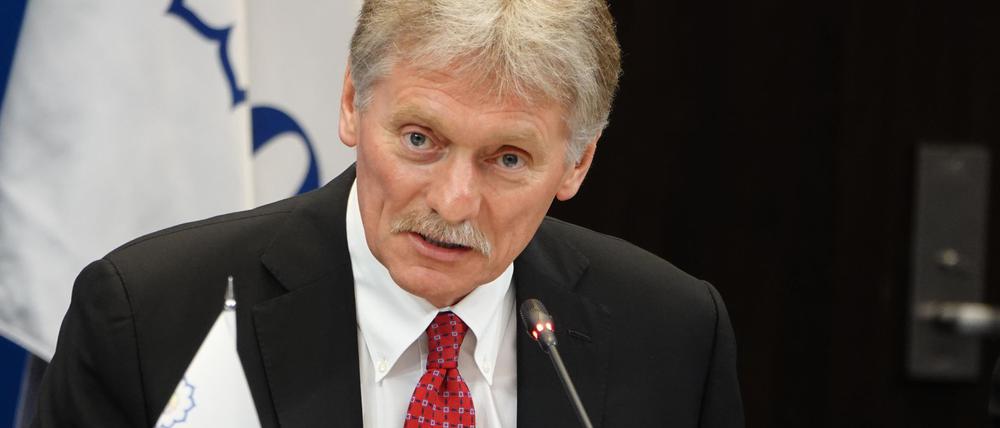 19.06.2025, Russland, St. Petersburg: Kremlsprecher Dmitri Peskow redet auf der Generalversammlung der Organization of Asia-Pacific News Agencies.