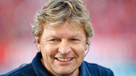 Schalkes Sportdirektot Mulder hat noch einen jungen australischen Innenverteidiger verpflichtet. (Archivbild)