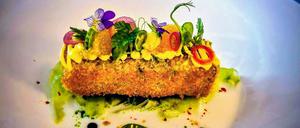 Zweierlei Aal mit Gurken und Buttermilch