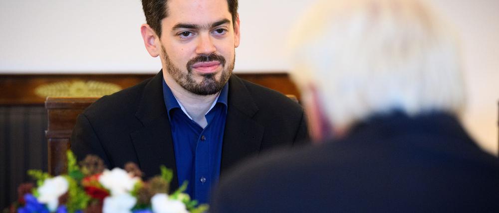 Lahav Shani wurde in Belgien ausgeladen - nun gibt es Gesten der Solidarität, auch durch den Bundespräsidenten.