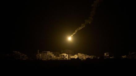 Berichten zufolge hat die israelische Armee ihre Angriffe im nördlichen Gazastreifen intensiviert.  
