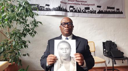 Mutombo Mansamba fordert Gerechtigkeit für den Tod seines Bruders. 